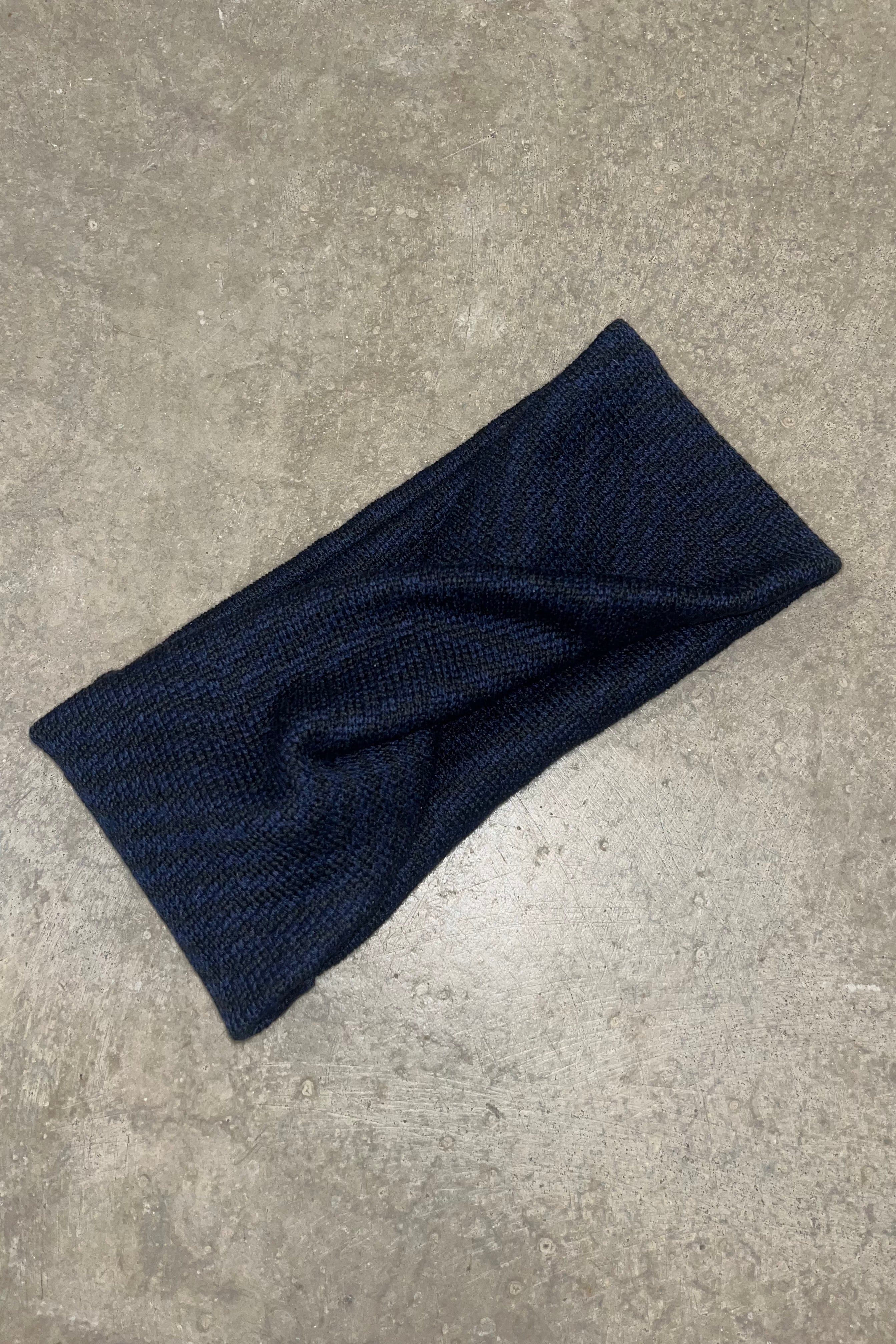 Eyrnaband með snúning - Fleiri litir  -40%